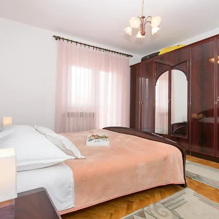 Lucy's Place Апартаменты Сплит